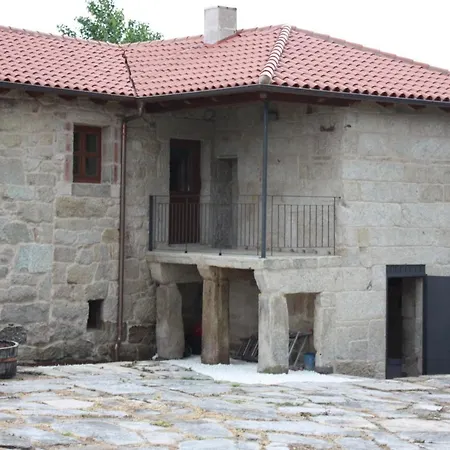 컨트리하우스 Rectoral Santa Baia Boimorto (Ourense)