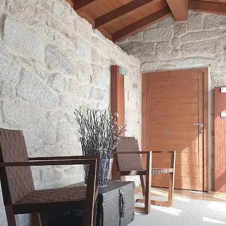 乡村民宿 Rectoral Santa Baia Boimorto (Ourense)