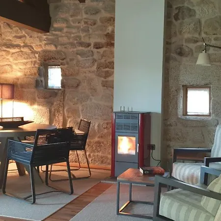 Rectoral Santa Baia Boimorto (Ourense)