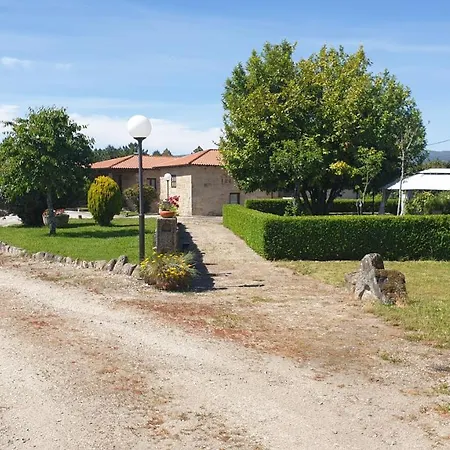 Rectoral Santa Baia * Boimorto (Ourense)